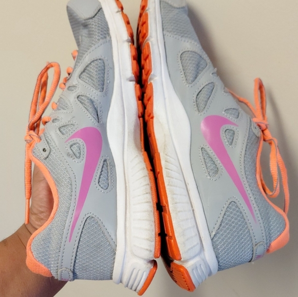 Nike Women's Gray/Pink Athletic Trainers Running Sneakers Size 8.5 - Picture 9 of 12